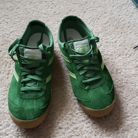 old school champion sneakers